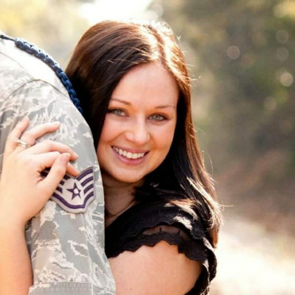 Meet your Posher, Jeanie Marie - Picture 5 of 5